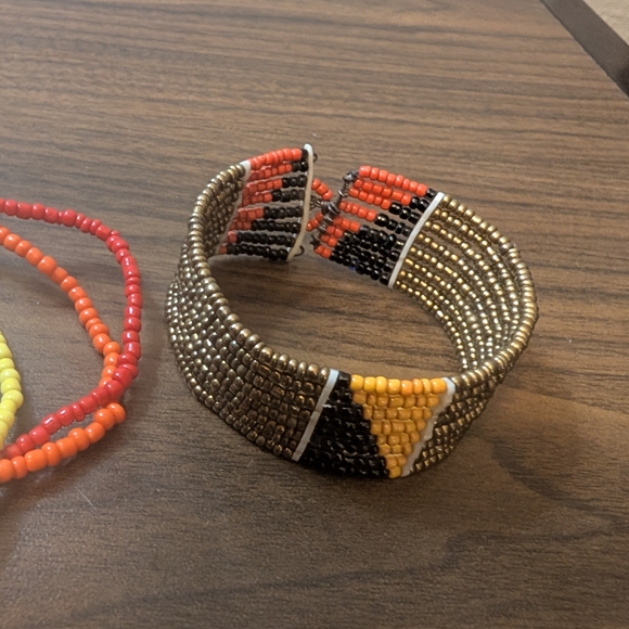Colorful Beaded Bracelet Set - Picture 3 of 5